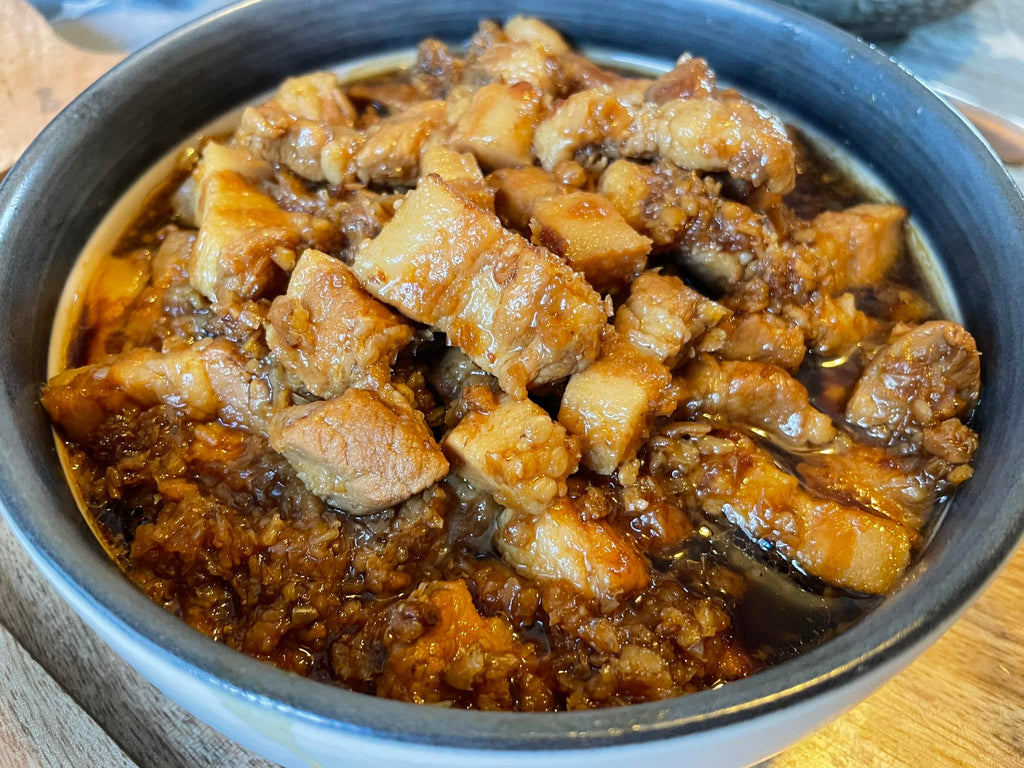 台湾の紅焼肉、丼を食べる料理！